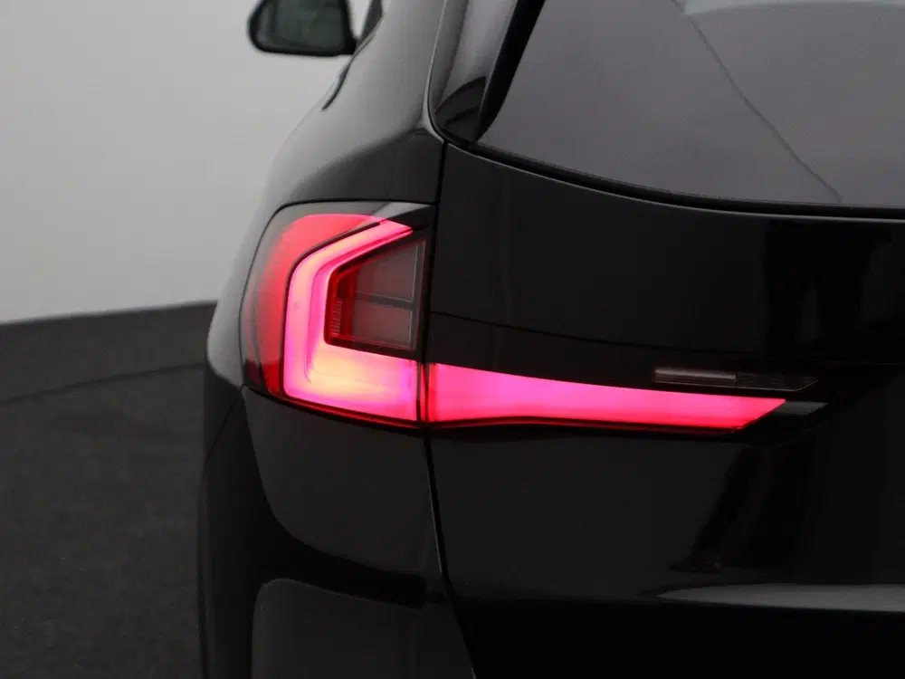 BMW X1 xDrive30e uit 2023, foto 9