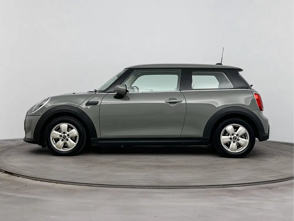 Mini Hatchback One Essential uit 2021, foto 2