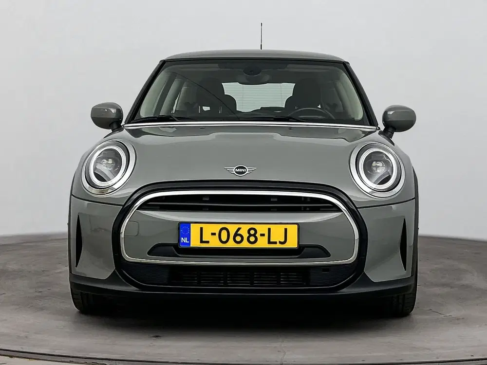 Mini Hatchback One Essential uit 2021, foto 5