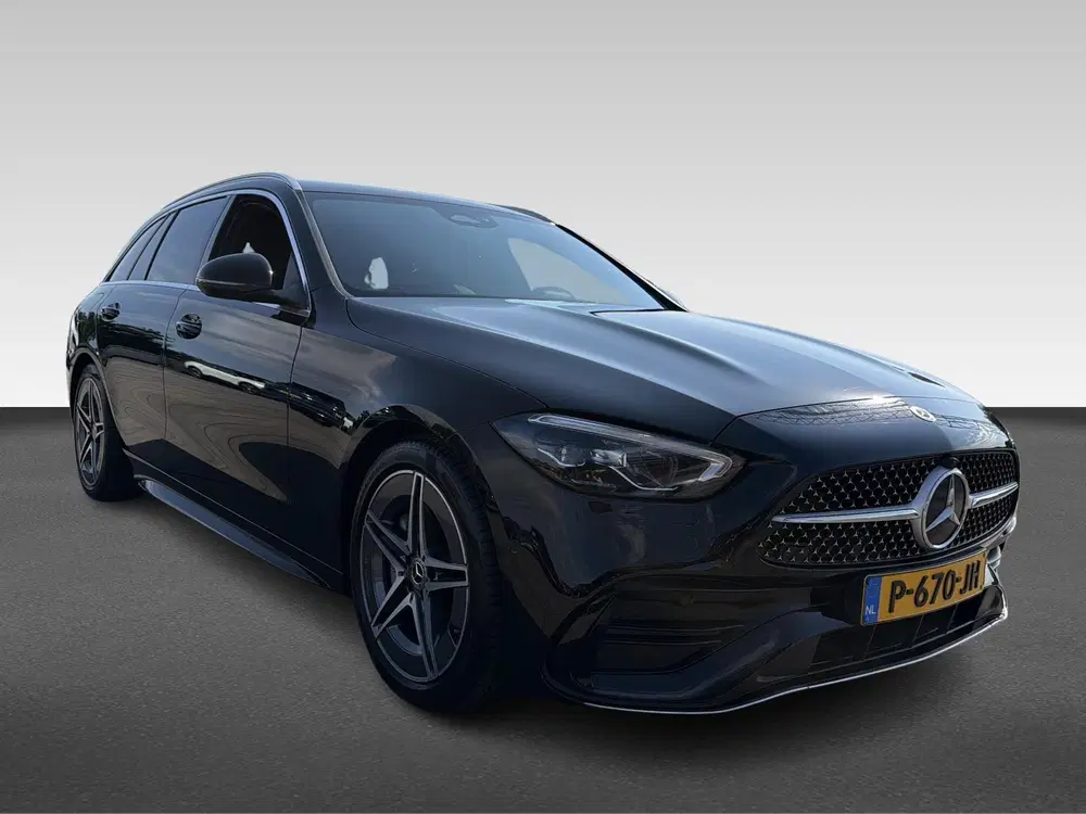 Mercedes-Benz C-Klasse 180 AMG Line uit 2022, foto 5