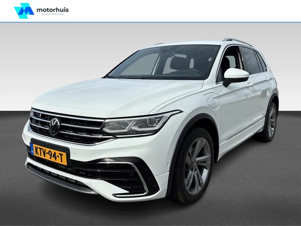 Volkswagen Tiguan 1.4 TSI PHEV 245PK 2X R-LINE VIRTUAL TREKH uit 2024