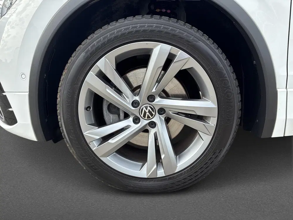 Volkswagen Tiguan 1.4 TSI PHEV 245PK 2X R-LINE VIRTUAL TREKH uit 2024, foto 12