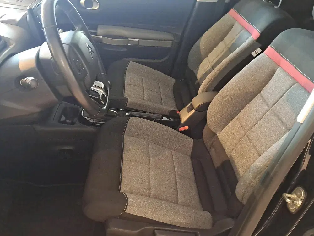 Citroën C4 Cactus 1.2 PureTech C-series uit 2020, foto 9
