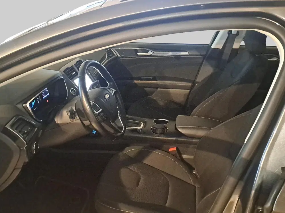 Ford Mondeo 2.0 HEV 187pk eCVT Titanium uit 2022, foto 9