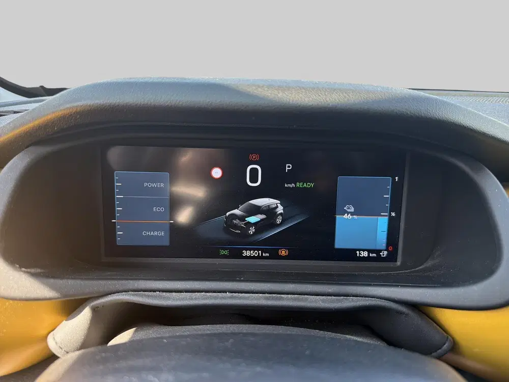 Jeep Avenger Black Edition 54 kWh uit 2023, foto 14