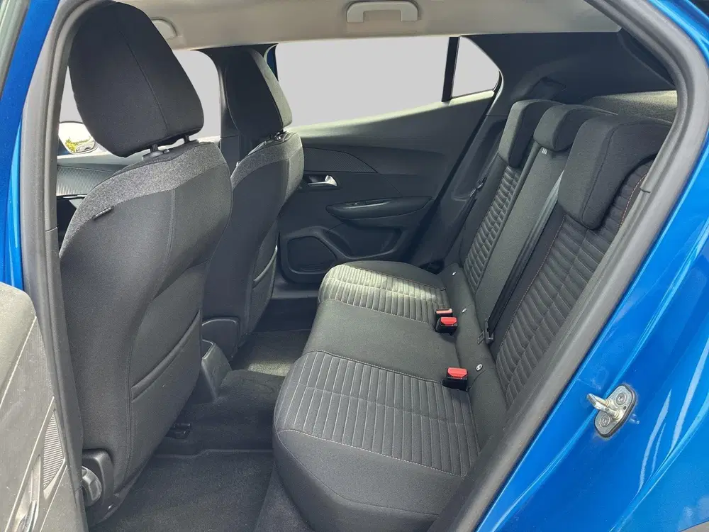 Peugeot 2008 1.2 PureTech Active uit 2021, foto 15