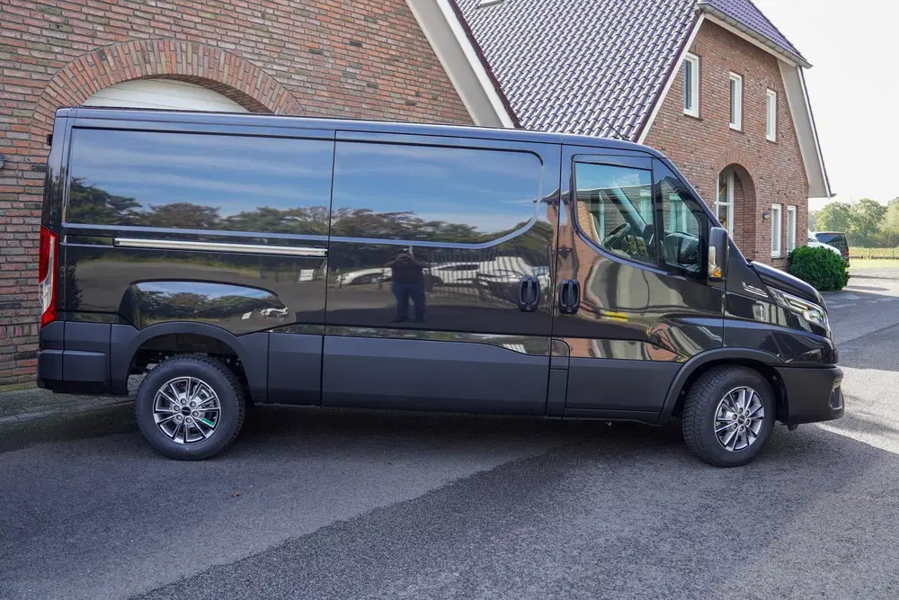 Iveco Daily 180 pk L2H1 Aut. 3500KG Laadvermogen Vol o uit 2026, foto 2