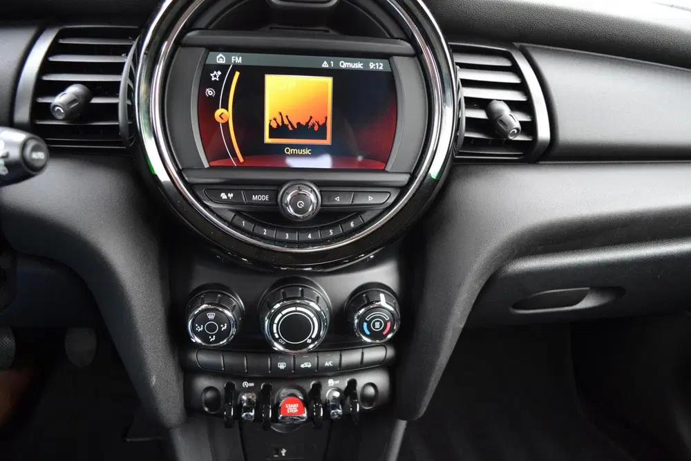 Mini One 1.5 One Pepper Navi uit 2021, foto 10
