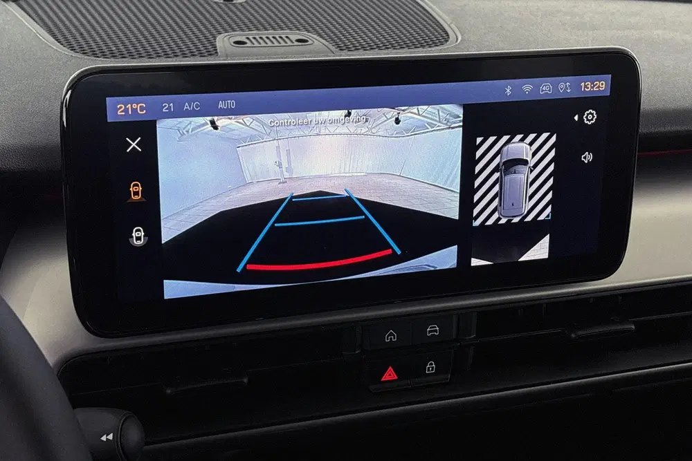 Jeep Avenger 1.2 e-Hybrid Altitude JBL Keyless Elektris uit 2025, foto 15
