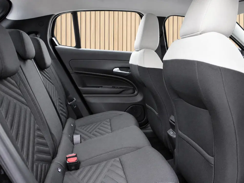 Fiat 600 1.2 Hybrid Icon VOORRAAD KORTING uit 2026, foto 11