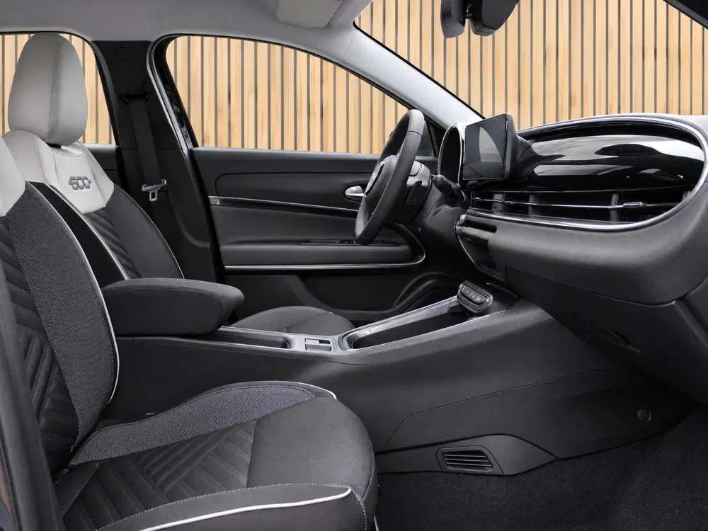 Fiat 600 1.2 Hybrid Icon VOORRAAD KORTING uit 2026, foto 6