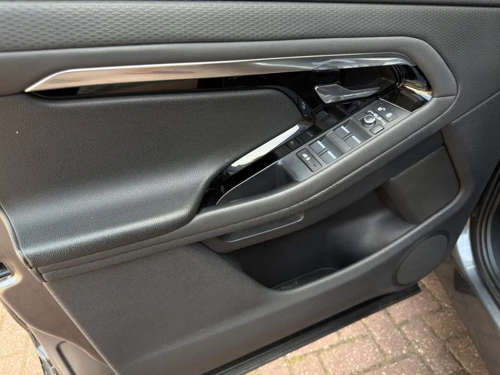 Land Rover Range Rover Evoque 2.0 P200 AWD R-Dynamic HSE BLA uit 2019, foto 13