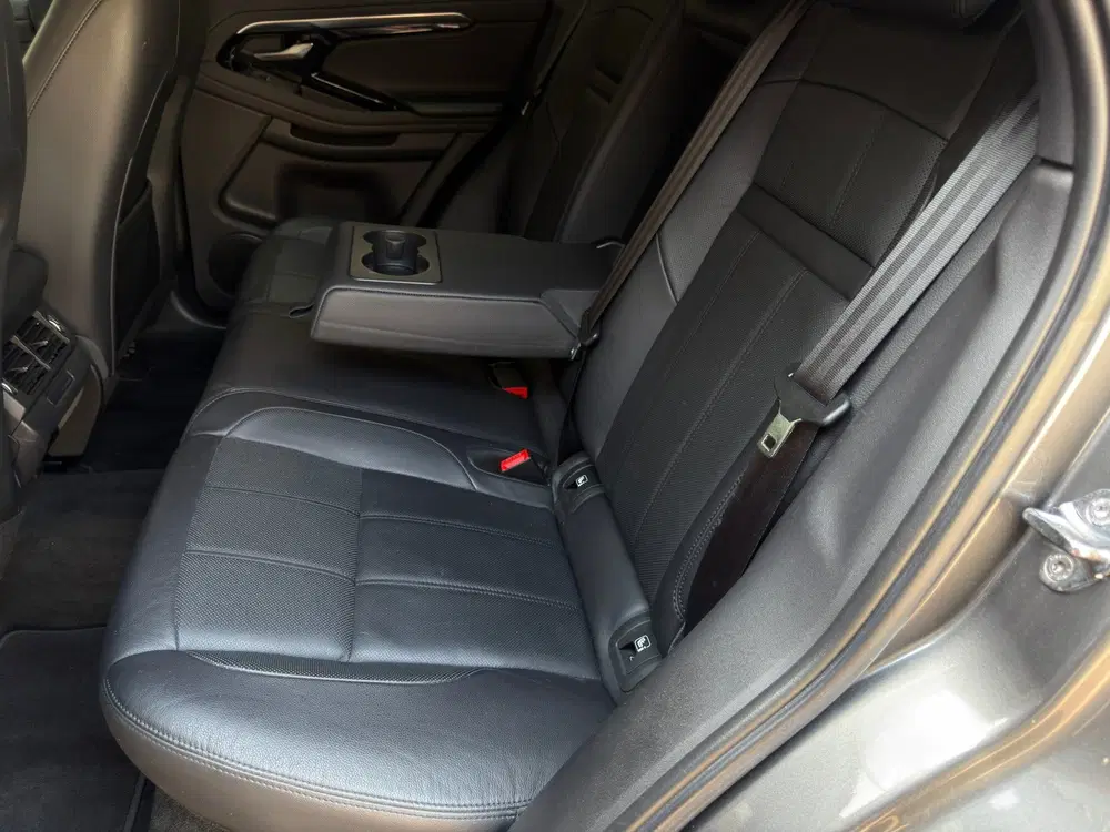 Land Rover Range Rover Evoque 2.0 P200 AWD R-Dynamic HSE BLA uit 2019, foto 9