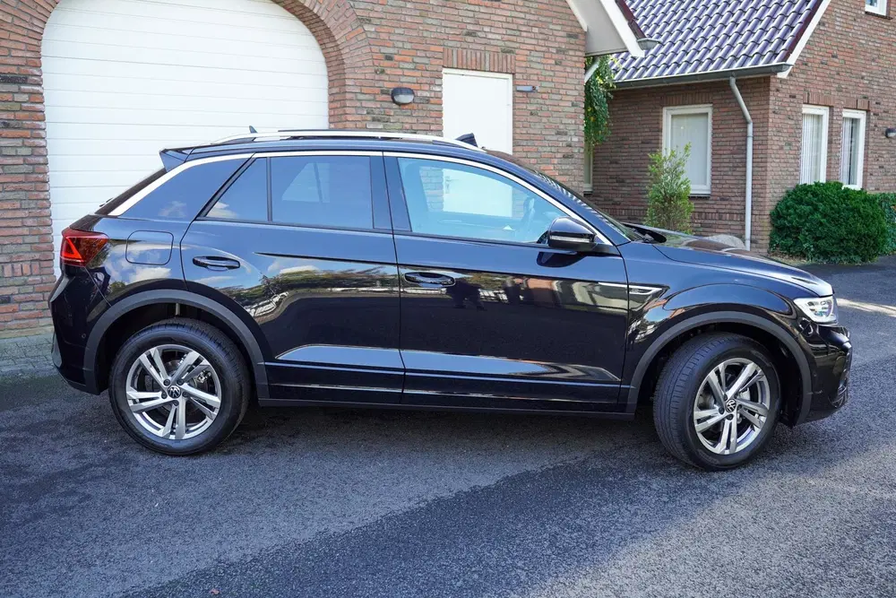 Volkswagen T-Roc 1.5 TSI 150PK R-Line Edition DSG Schuif uit 2025, foto 2