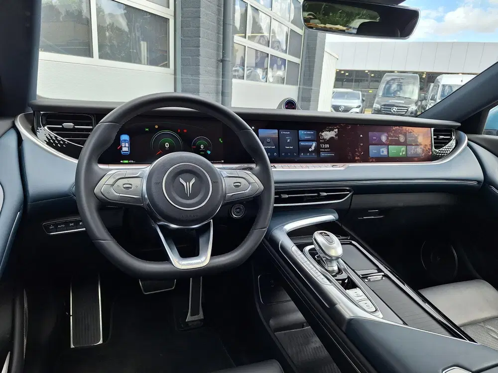 Voyah Free Flagship uit 2025, foto 10