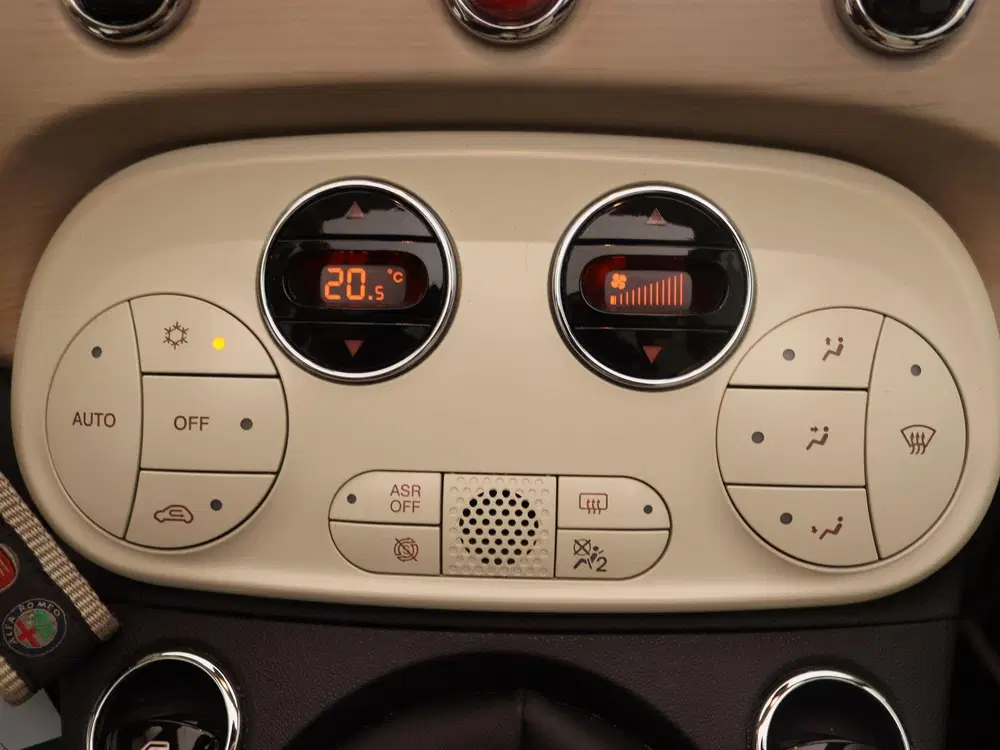 Fiat 500C 1.0 Hybrid Dolcevita uit 2022, foto 10