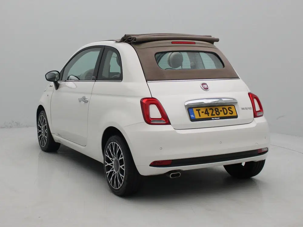 Fiat 500C 1.0 Hybrid Dolcevita uit 2022, foto 2