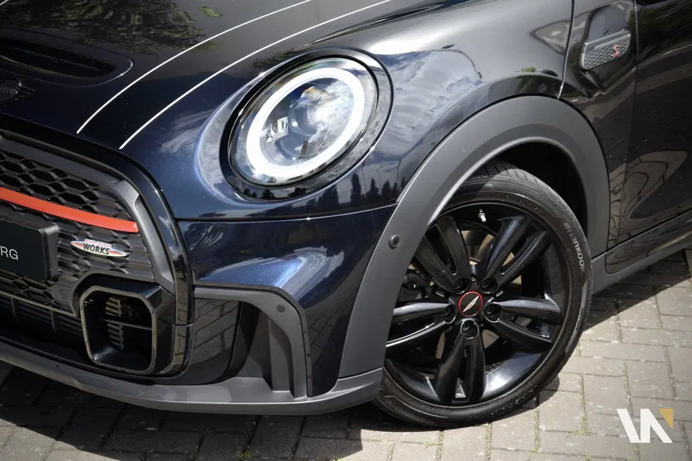 Mini John Cooper Works 2.0 Cooper S John Cooper Works uit 2022, foto 2
