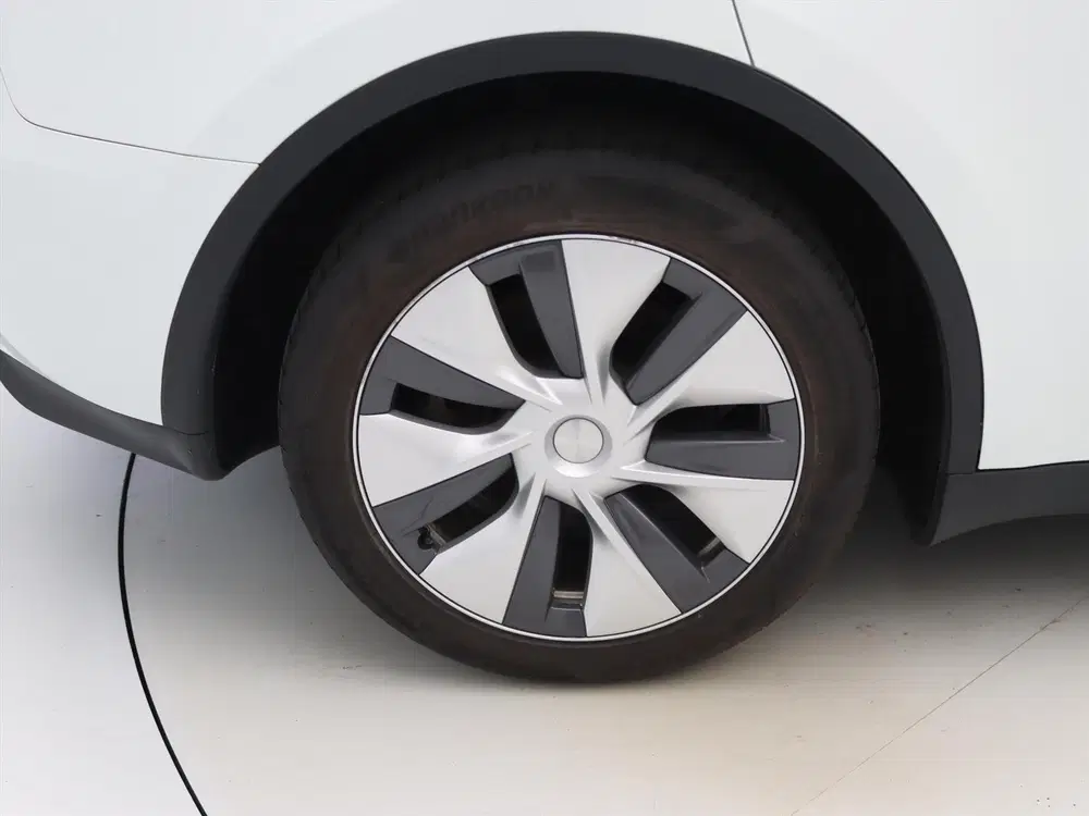 Tesla Model Y Long Range AWD 75kWh 351pk 92.4% SoH [ TRE uit 2023, foto 12