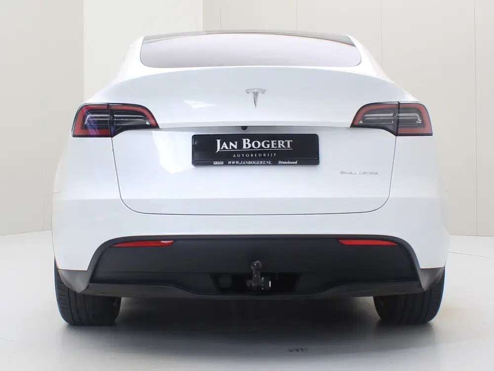 Tesla Model Y Long Range AWD 75kWh 351pk 92.4% SoH [ TRE uit 2023, foto 6