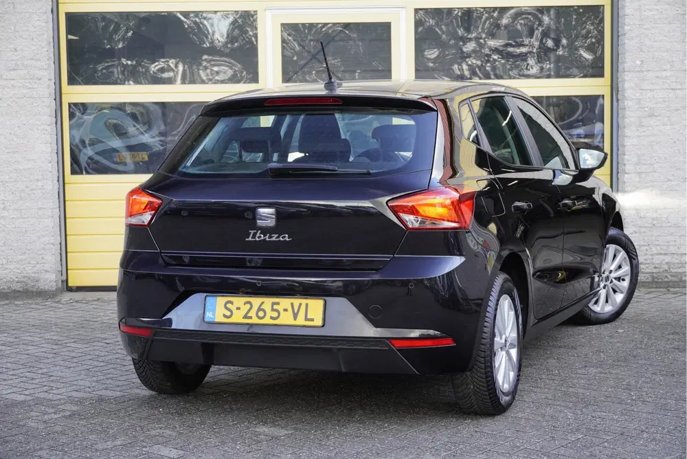 SEAT Ibiza 1.0 TSI 5drs Style BJ2023 Lmv 15" uit 2023, foto 6