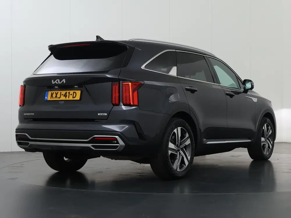 Kia Sorento 1.6T-GDI Plug-inHybrid 4WD DynamicLine Edi uit 2023, foto 2
