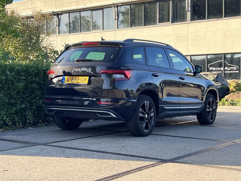 Skoda Karoq 1.5 TSI ACT Sportline Business uit 2019, foto 2