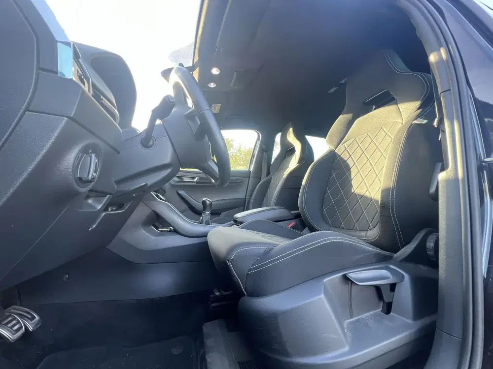 Skoda Karoq 1.5 TSI ACT Sportline Business uit 2019, foto 3