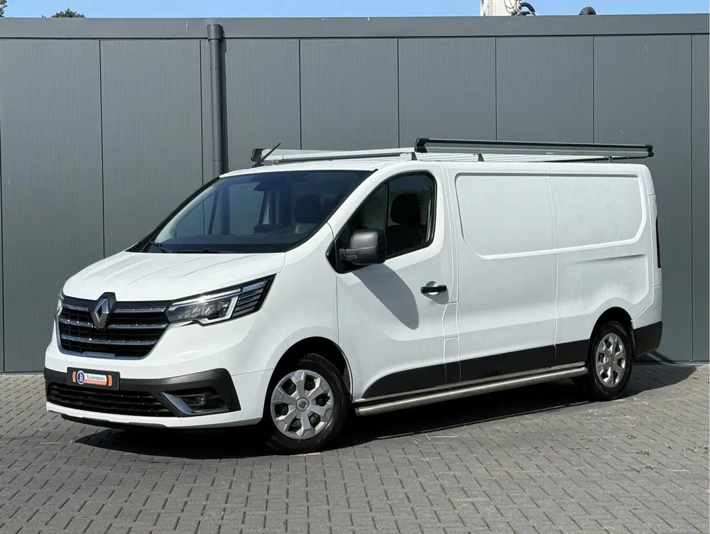 Renault Trafic 2.0 dCi uit 2023, foto 2