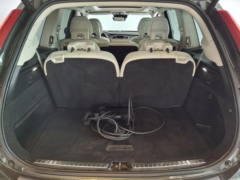 Volvo XC90 T8 Twin Engine Plug-in Hybrid 455pk 7P AWD uit 2021, foto 14