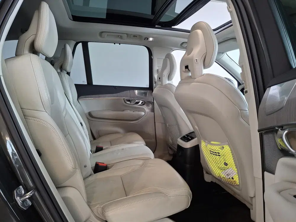 Volvo XC90 T8 Twin Engine Plug-in Hybrid 455pk 7P AWD uit 2021, foto 7