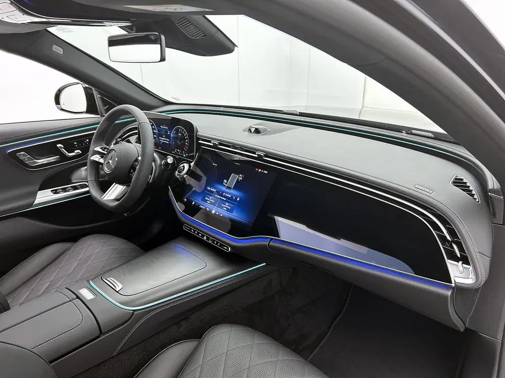Mercedes-Benz E-Klasse 300 e Business Solution AMG uit 2026, foto 6