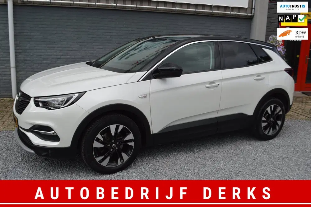 Opel Grandland 1.2 Turbo Innovation Automaat uit 2020