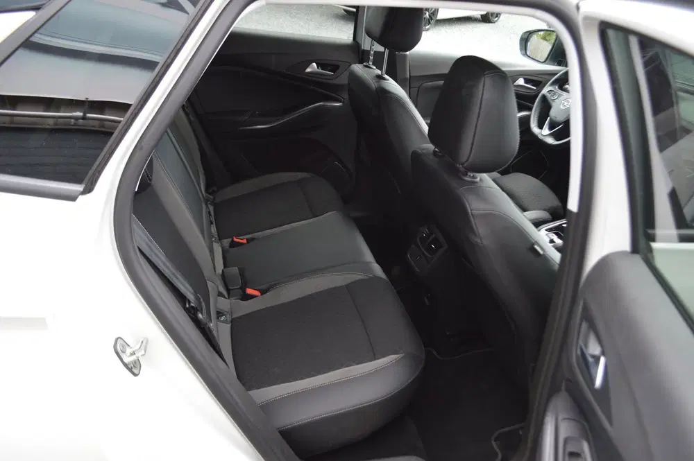 Opel Grandland 1.2 Turbo Innovation Automaat uit 2020, foto 11