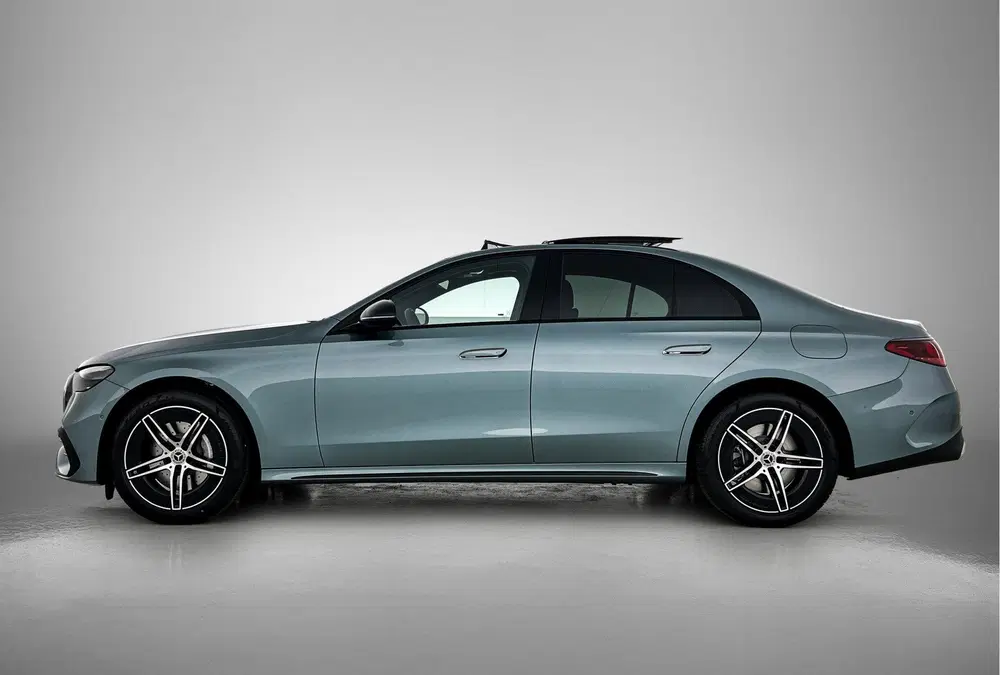Mercedes-Benz E-Klasse 300 e Business Solution AMG uit 2026, foto 3