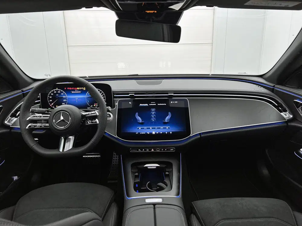 Mercedes-Benz E-Klasse 300 e Business Solution AMG uit 2026, foto 4
