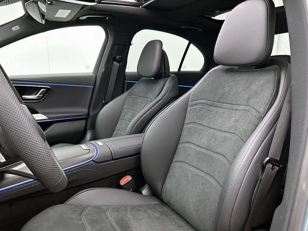 Mercedes-Benz E-Klasse 300 e Business Solution AMG uit 2026, foto 5