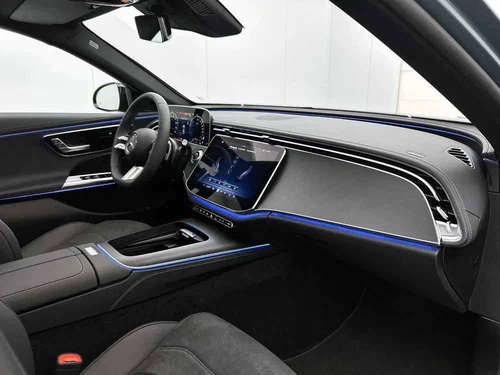 Mercedes-Benz E-Klasse 300 e Business Solution AMG uit 2026, foto 7