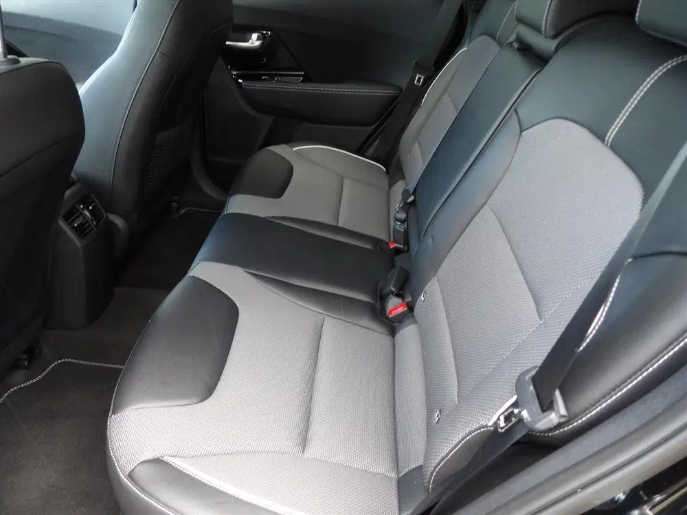 Kia Niro 64kWh 204pk AUTOMAAT DynamicPlusLine 25.00 uit 2021, foto 15