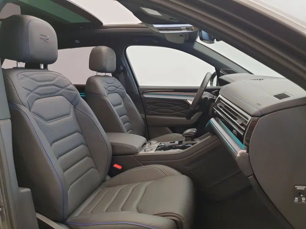 Volkswagen Touareg 3.0 TSi eHybrid 463pk DSG uit 2023, foto 3
