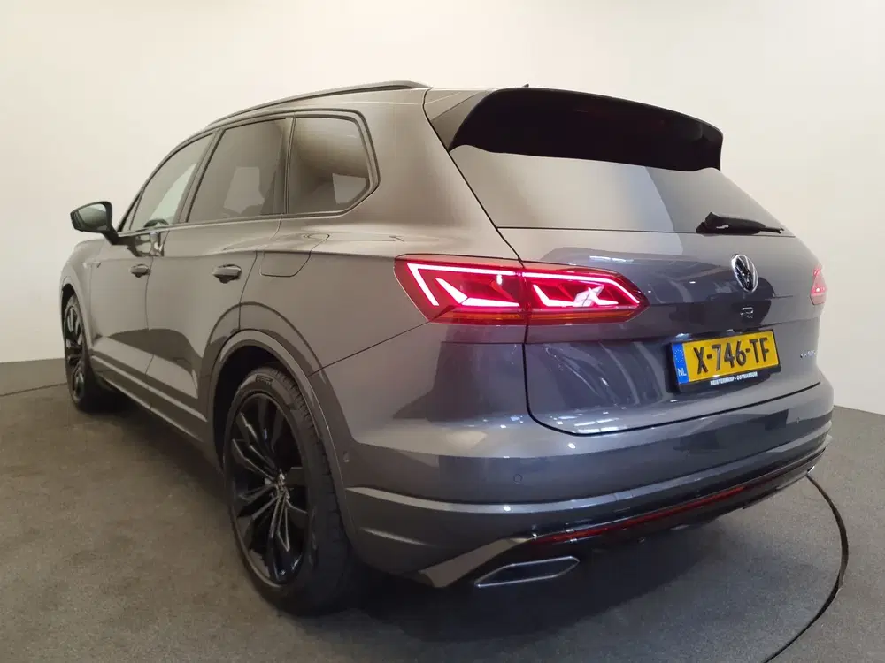 Volkswagen Touareg 3.0 TSi eHybrid 463pk DSG uit 2023, foto 8
