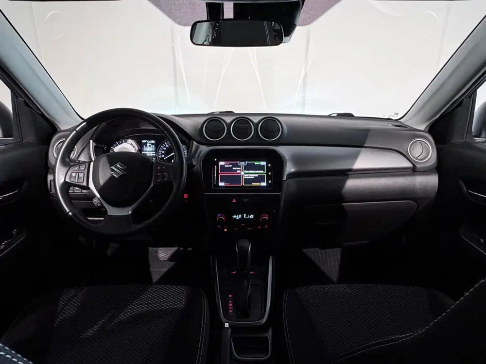 Suzuki Vitara 1.4 AUT Boosterjet Select Smart Hybrid uit 2021, foto 2