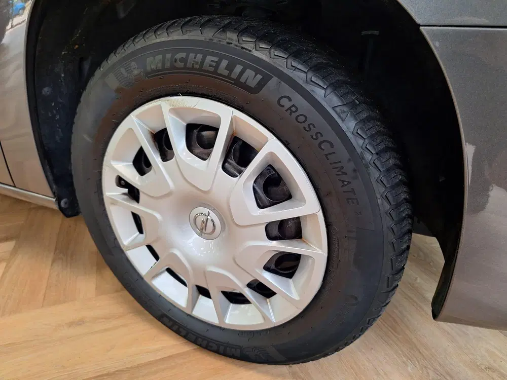 Opel Combo 1.5D L2H1 Edition uit 2020, foto 12