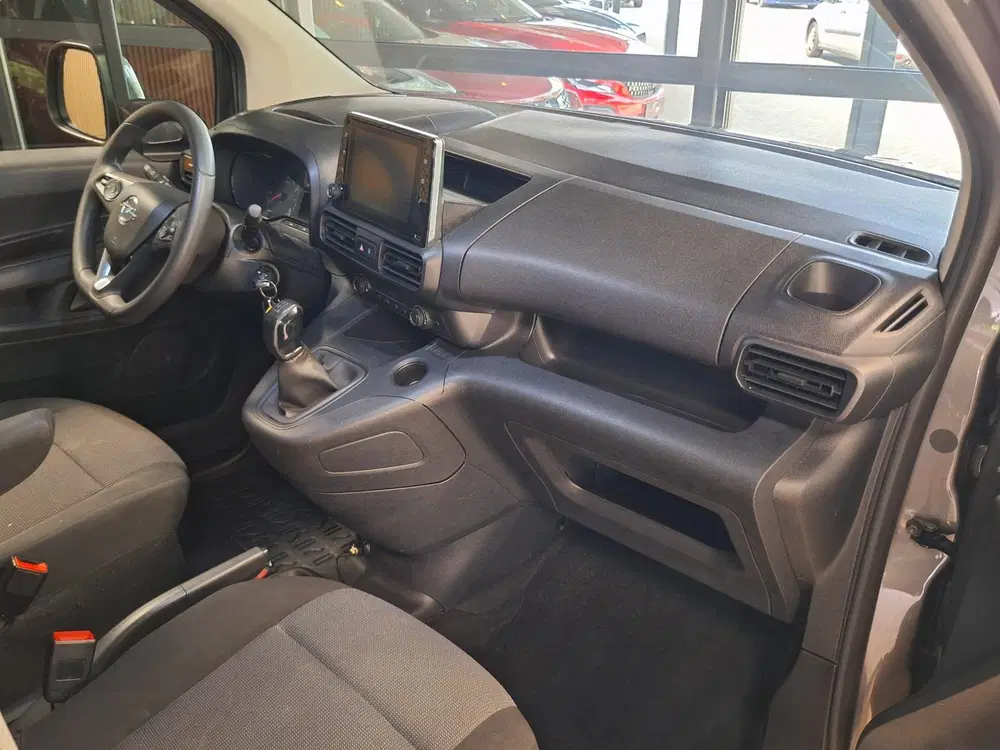 Opel Combo 1.5D L2H1 Edition uit 2020, foto 15