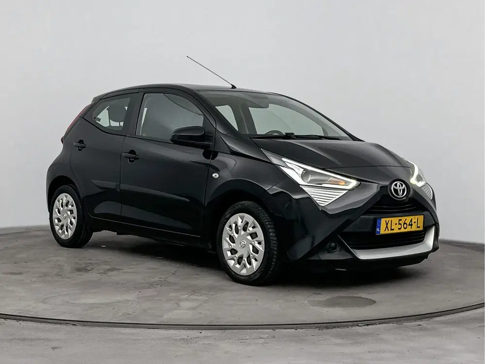 Toyota Aygo 1.0 VVT-i x-play uit 2019, foto 12