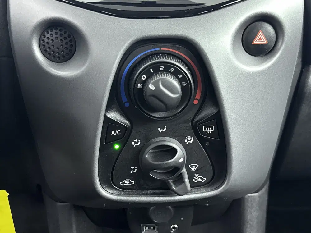 Toyota Aygo 1.0 VVT-i x-play uit 2019, foto 9