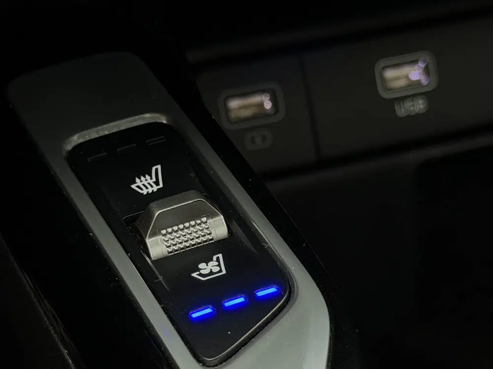 Kia Sorento 1.6 T-GDI Plug-in Hybrid 4WD ExecutiveLine uit 2023, foto 10