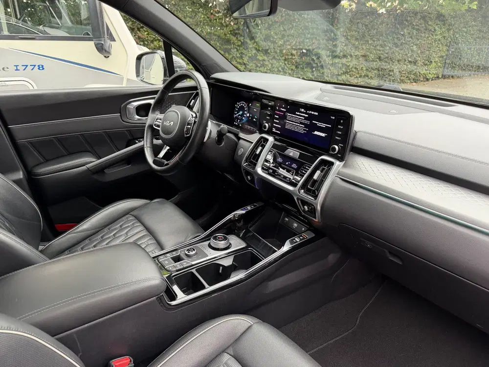 Kia Sorento 1.6 T-GDI Plug-in Hybrid 4WD ExecutiveLine uit 2023, foto 12