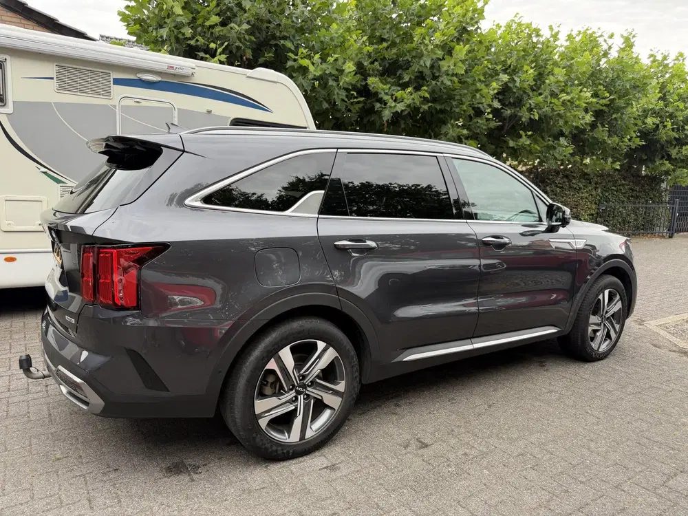 Kia Sorento 1.6 T-GDI Plug-in Hybrid 4WD ExecutiveLine uit 2023, foto 13