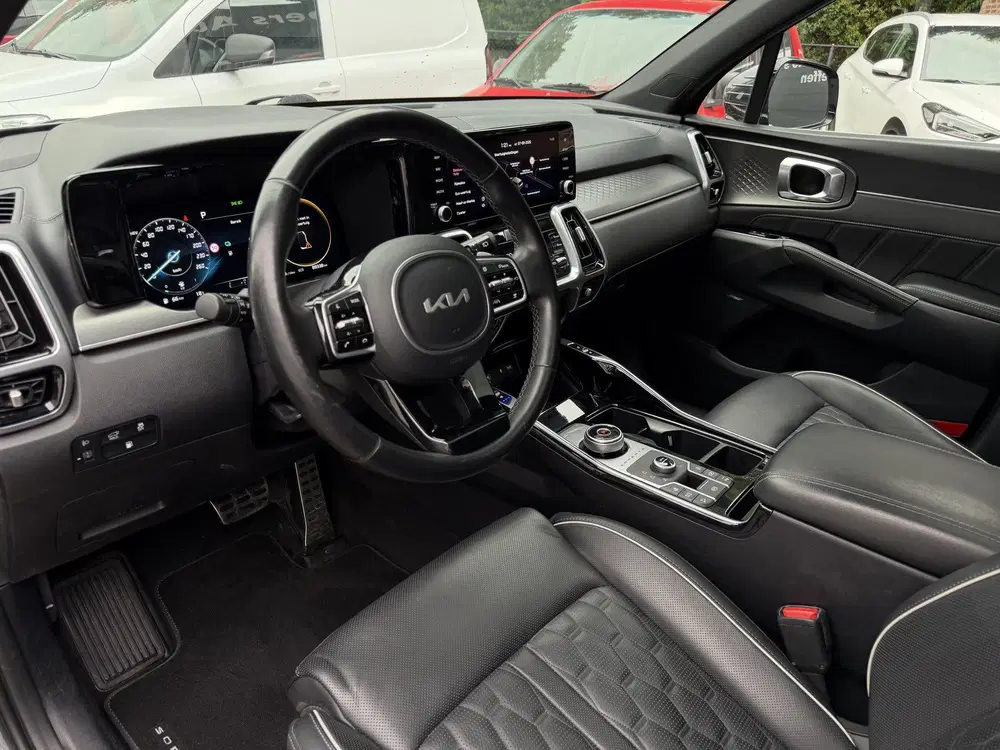 Kia Sorento 1.6 T-GDI Plug-in Hybrid 4WD ExecutiveLine uit 2023, foto 4